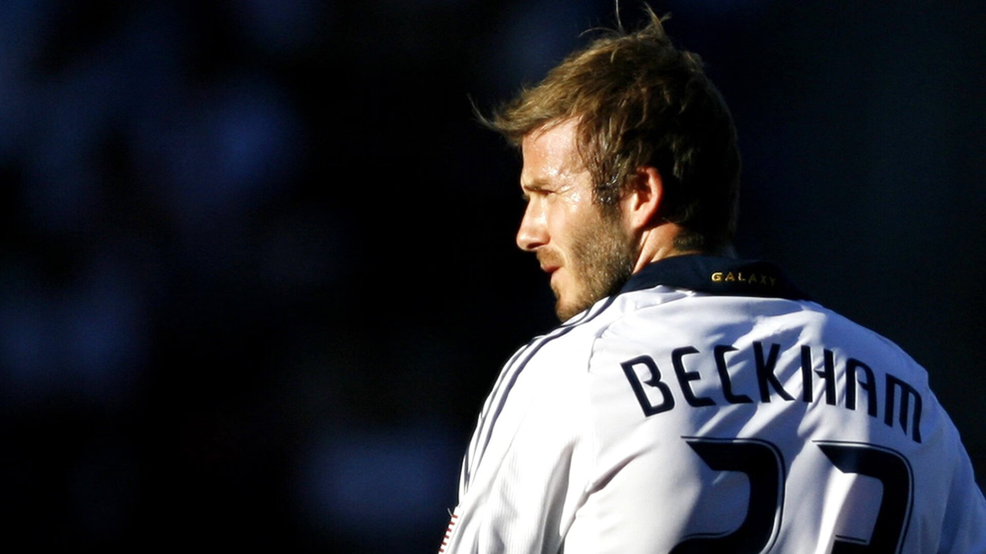 贝蒂斯对阵洪都拉斯,斯通斯用防守艺术,在绿茵场写下沉默诗篇